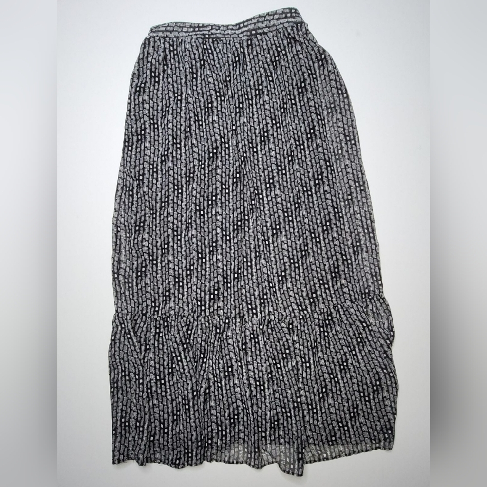 Candie’s Black White Geometric Maxi Skirt Small Ruffle Hem